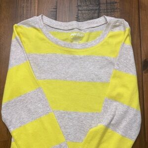 Old Navy long sleeve tshirt